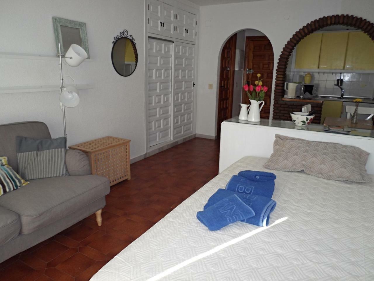 Palmeras 55 Menyber Apartment Nerja Bagian luar foto