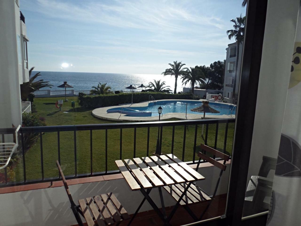 Palmeras 55 Menyber Apartment Nerja Bagian luar foto