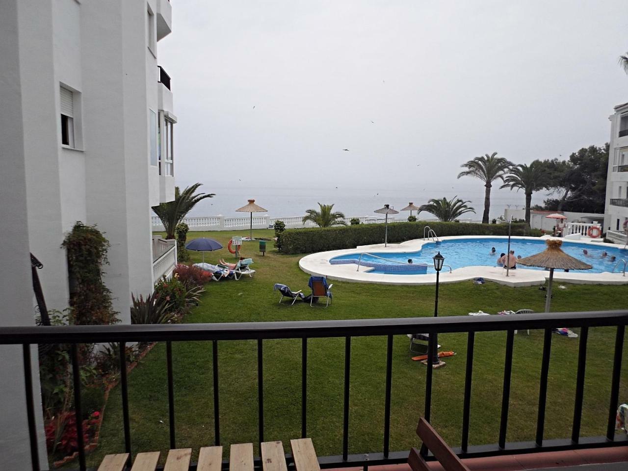 Palmeras 55 Menyber Apartment Nerja Bagian luar foto